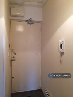 Studio to rent, Warrington Road, Croydon, CR0