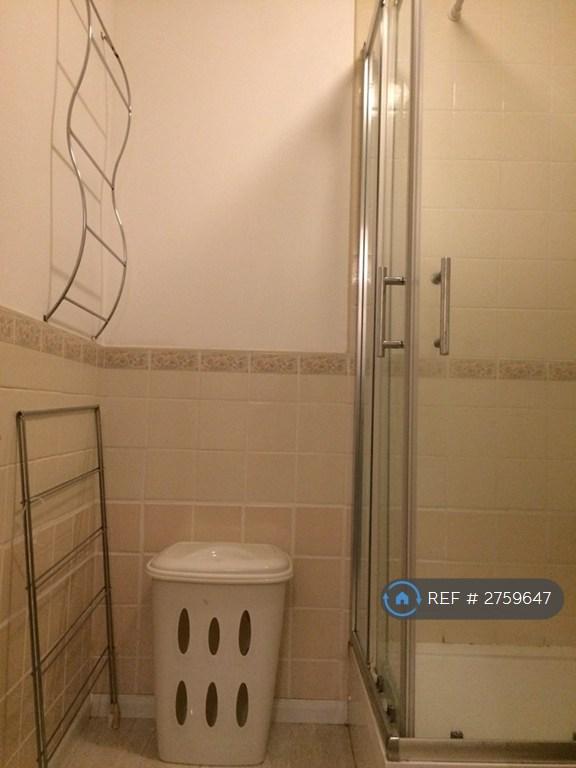 Bathroom - Towel Racks