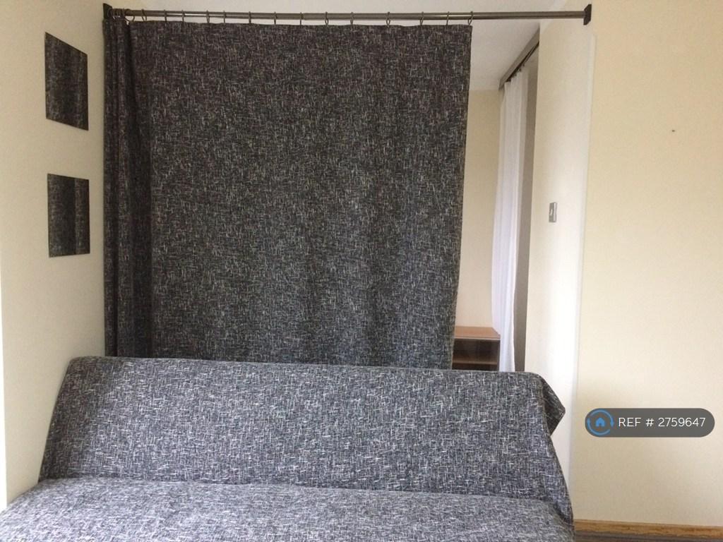 Lounge Area - Sofa-Bed