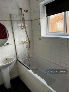 3 bedroom semi-detached house to rent, Coldstream Close, Warrington, WA2