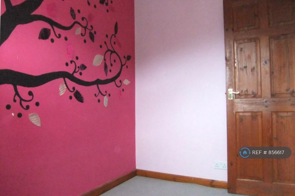 Single Bedroom 2