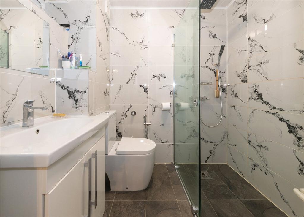 Ensuite (Gf)