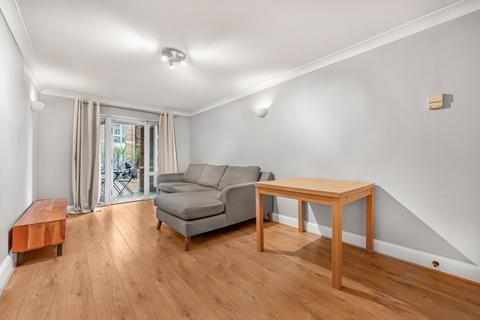 undefined, Hampton Court, King & Queen Wharf, Rotherhithe Street, London, SE16