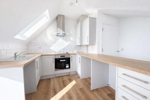 2 bedroom flat to rent, 64-66 Genesta Road, Westcliff-on-Sea SS0
