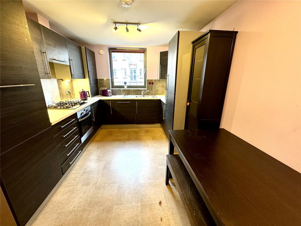 Kitchen &amp; Dining