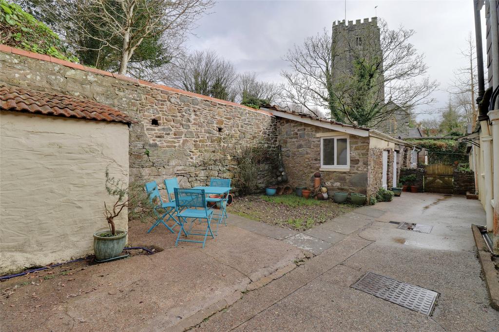 Rear Courtyard