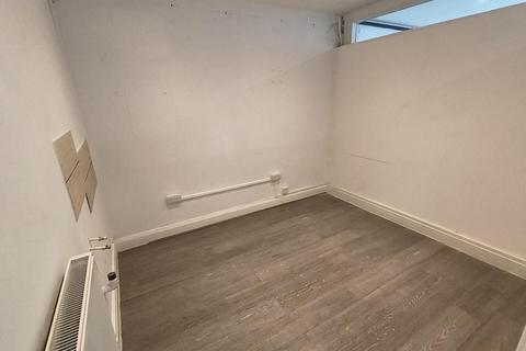 Office to rent, 373 Abergele rd Colwyn Bay LL29 9PL
