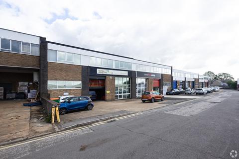 Warehouse to rent, Shamblehurst Ln Southampton SO30 2FY