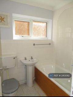 1 bedroom flat to rent, Westbury Lane, Buckhurst Hill, IG9