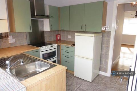 1 bedroom flat to rent, Westbury Lane, Buckhurst Hill, IG9