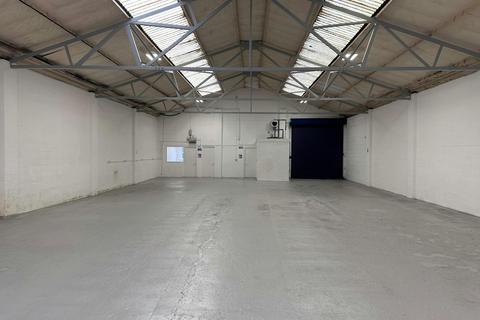 Property to rent - Station Rd Birmingham B46 1JP