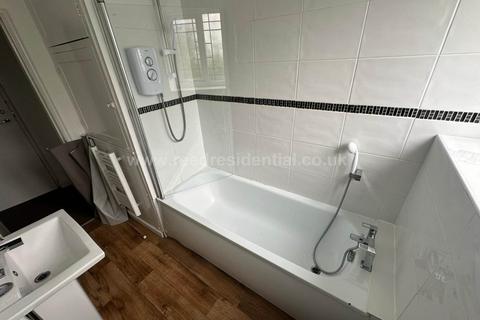 undefined, 201 Gibbins Rd B29