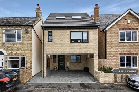 4 bedroom detached house to rent, Margett St, Cambridge, CB24