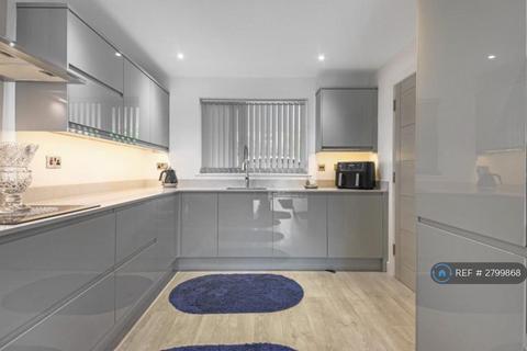4 bedroom detached house to rent, Margett St, Cambridge, CB24