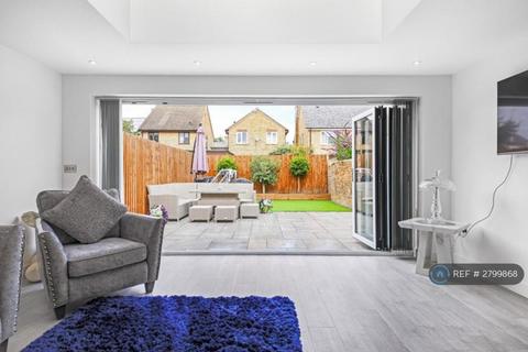4 bedroom detached house to rent, Margett St, Cambridge, CB24
