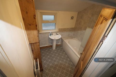 3 bedroom terraced house to rent, Gladstone Street, Bedford, MK41