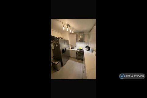 2 bedroom flat to rent, Wellstead Road, London, E6