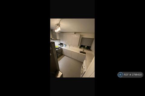 2 bedroom flat to rent, Wellstead Road, London, E6