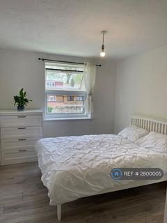 1 bedroom flat to rent, Saffron Court, London, E15