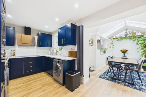 3 bedroom semi-detached house for sale, Robinsons Close, Mellis, Eye, IP23 8DJ