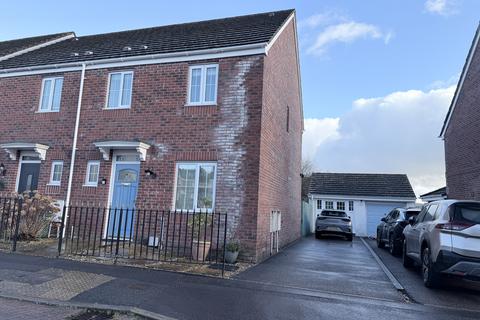 3 bedroom terraced house for sale, Church Village, Pontypridd CF38