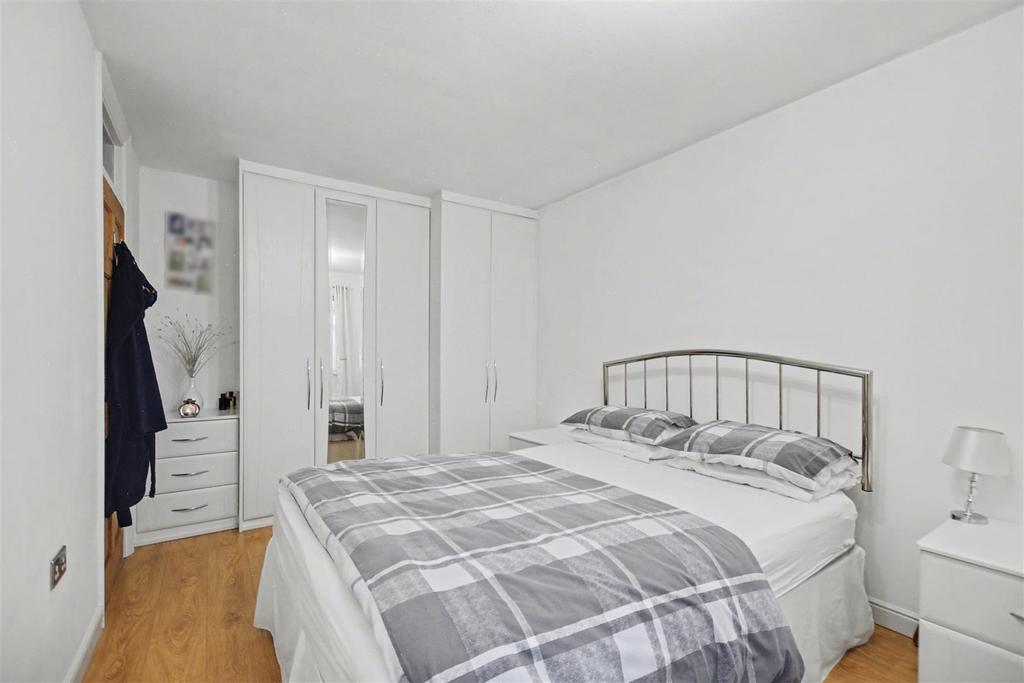 Bedroom 1 3.jpeg