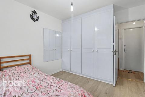 Paddocks Close, Harrow