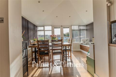 3 bedroom semi-detached house for sale, Hintlesham Drive, Felixstowe, Suffolk, IP11