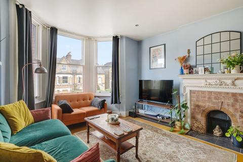2 bedroom flat for sale, Alexandra Drive, London SE19