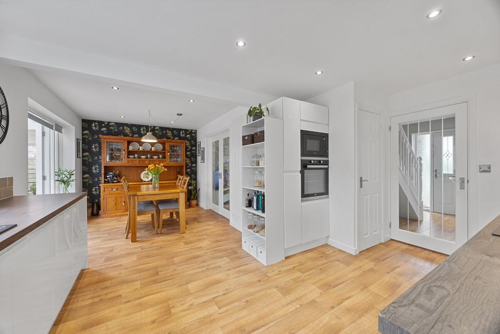 Open Plan Kitchen/Dining