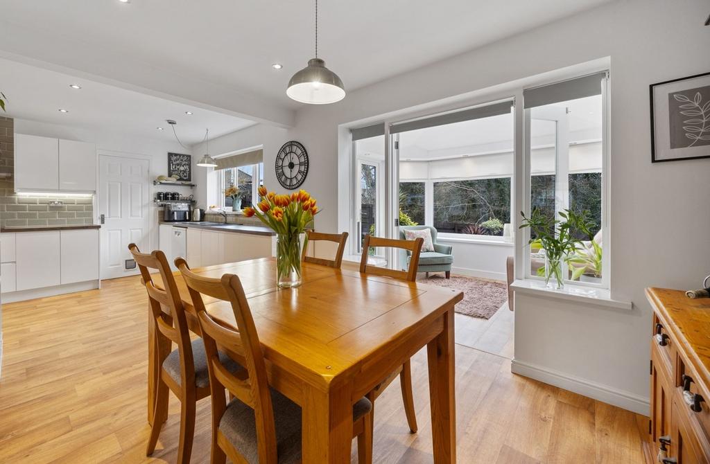 Kitchen/Dining