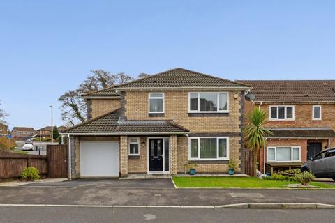 4 bedroom detached house for sale, Clos Cefn Glas, Pontypridd CF38