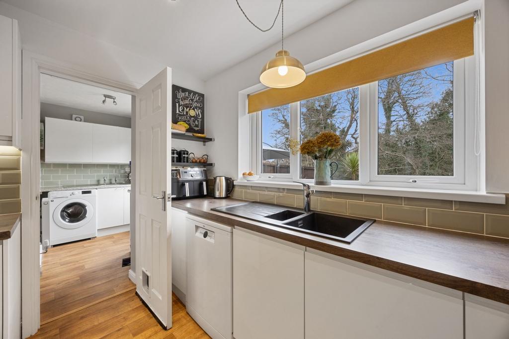 Kitchen to Utility Rm