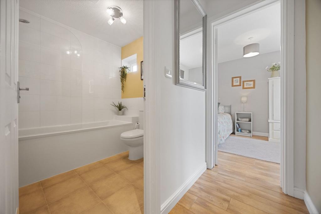 Landing Area to Bathroom