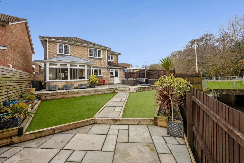 Garden & Rear Elevation