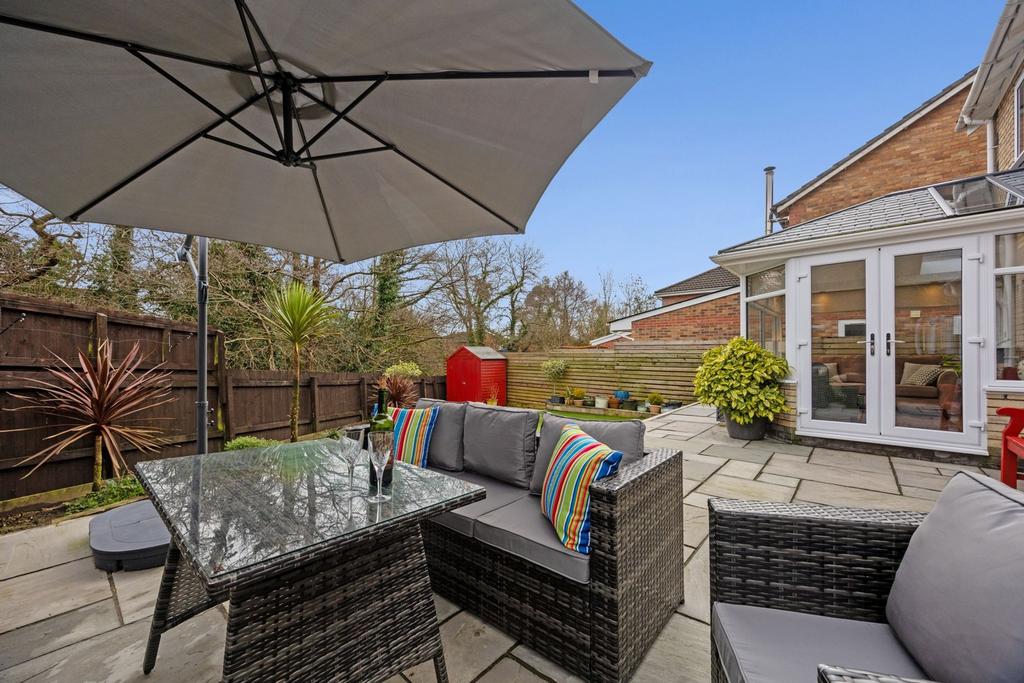 Seating & Entertaining - Rear Garden