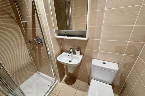 3 bedroom mews to rent, St Saviour