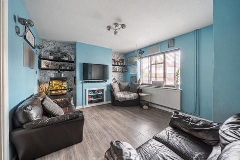 undefined, Thurlestone Gardens, Reading, Berkshire