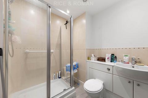1 bedroom retirement property for sale, Epsom Road, Leatherhead KT22
