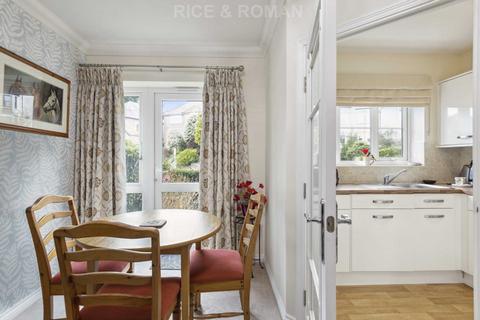 1 bedroom retirement property for sale, Kingston Avenue, Leatherhead KT22