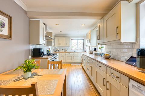 3 bedroom detached house for sale, Glynde Way, Southend-on-Sea, SS2