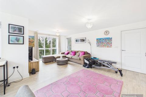 undefined, Hythe Road, Surbiton KT6