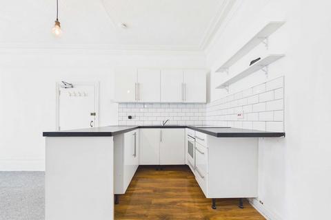1 bedroom apartment for sale, Cobham Road, Westcliff-on-Sea, SS0