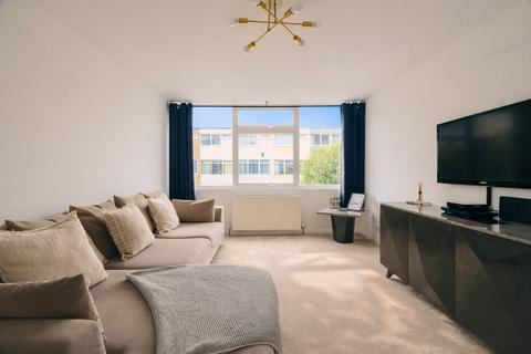 4 bedroom end of terrace house for sale, Cliff Road, Paignton, TQ4