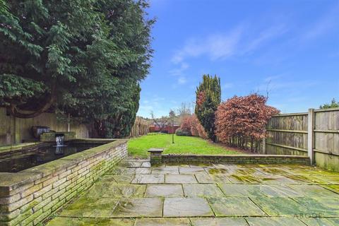 3 bedroom detached house for sale, Cheadle Road, Stoke-On-Trent ST10