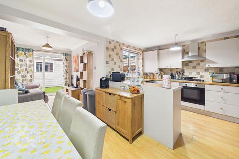 3 bedroom terraced house for sale, York Road, Lowestoft