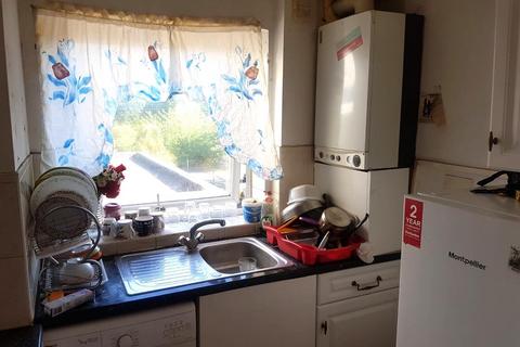 2 bedroom apartment for sale, 7 Azalea Close, Hanwell