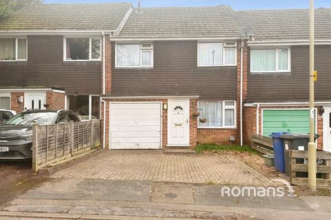 3 bedroom terraced house for sale, Stoney Close, Yateley, Hampshire