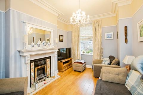 4 bedroom terraced house for sale, South View, Sowerby Bridge, HX6