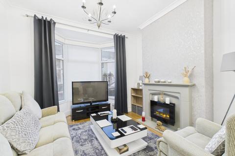 2 bedroom end of terrace house for sale, Ceylon Street, Hull, HU9 5RD